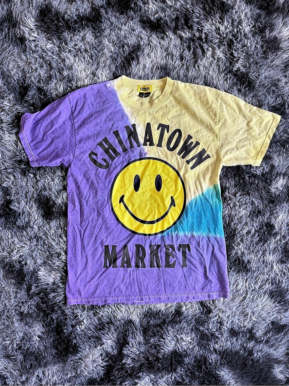 Chinatown Market Smiley Split Tie-Dye T-Shirt Purple & Yellow Small